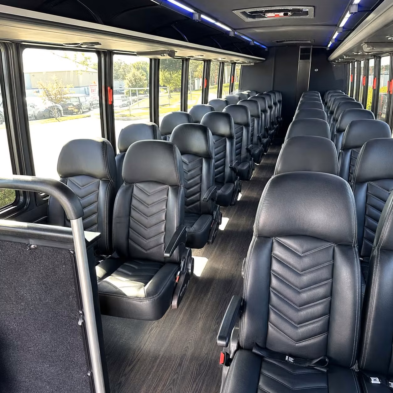 las cruces 28 passenger minibus rental